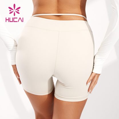 Custom Sports Shorts Leggings Women Metal Letter Logo Yogawear Supplier - Image 5