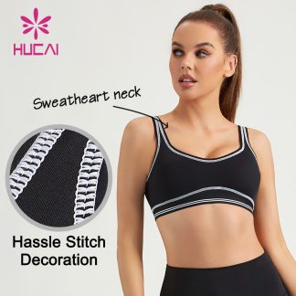 Custom Women Sports Bras Chicken Heart Collar Design Gymwear Supplier